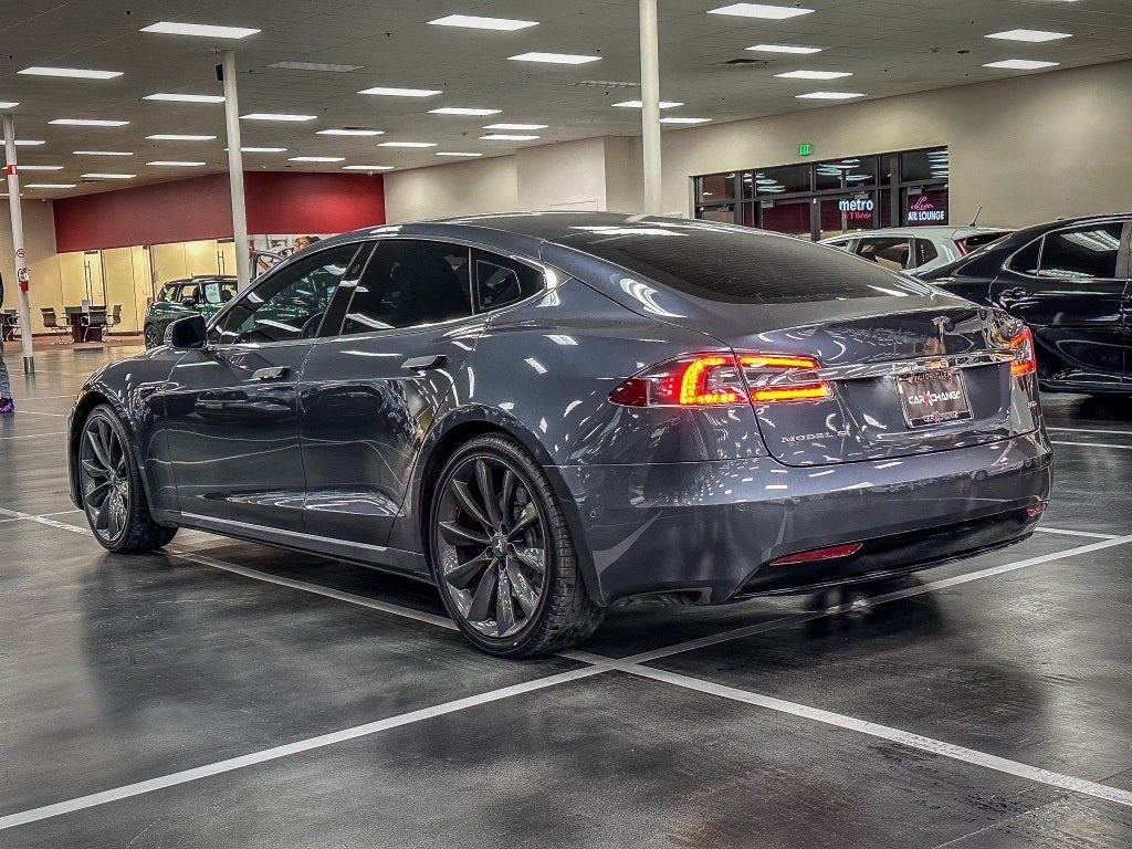 2016 Tesla Model S 90D