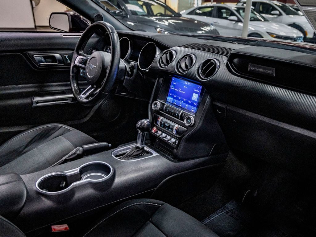 2022 Ford Mustang EcoBoost