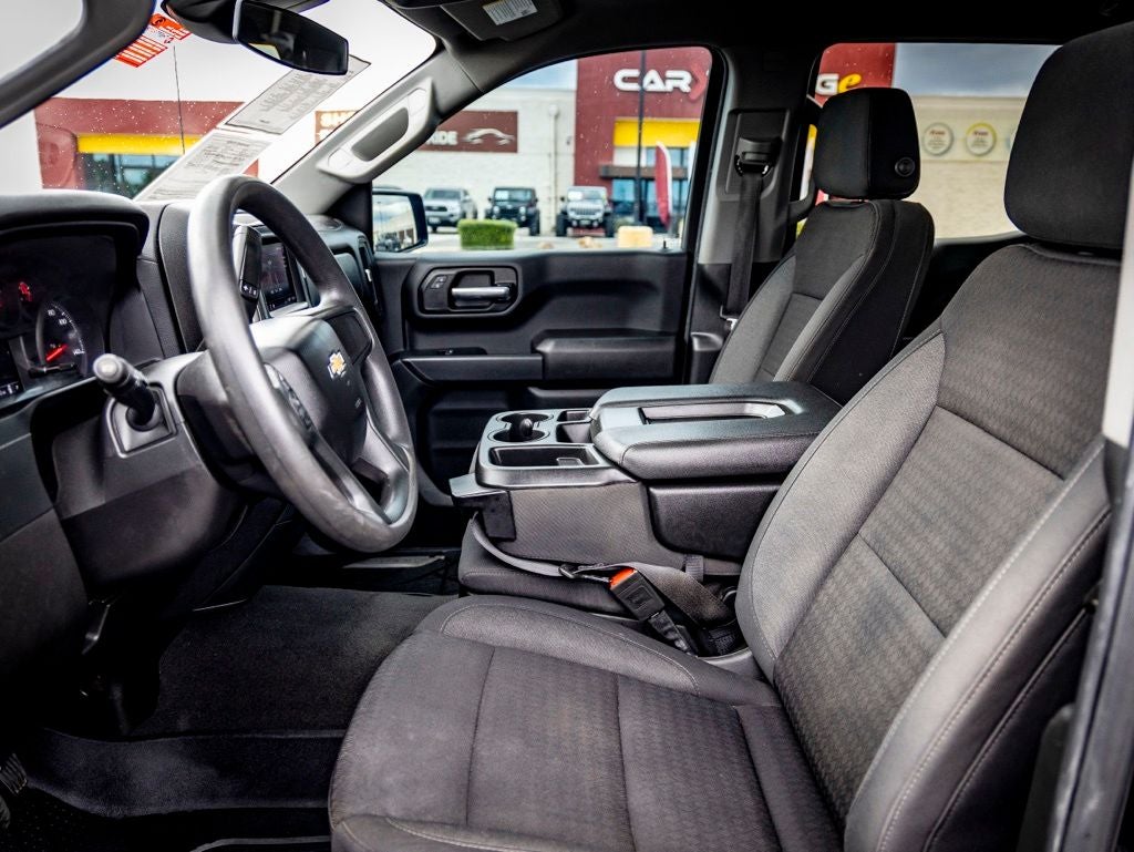 2024 Chevrolet Silverado 1500 Custom