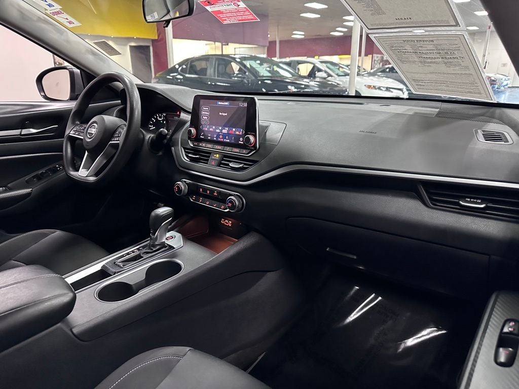 2022 Nissan Altima 2.5 SV