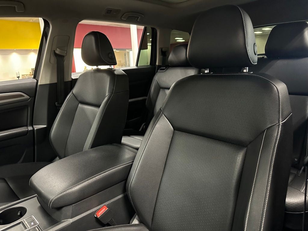 2021 Volkswagen Atlas 3.6L V6 SE w/Technology