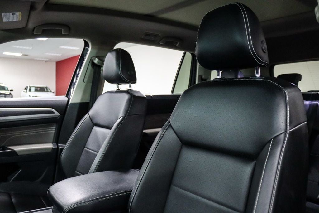 2021 Volkswagen Atlas 3.6L V6 SE w/Technology R-Line