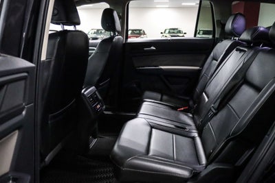 2021 Volkswagen Atlas 3.6L V6 SE w/Technology R-Line