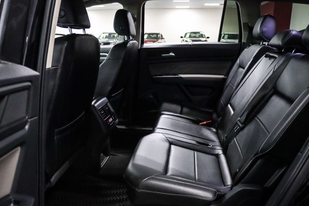 2021 Volkswagen Atlas 3.6L V6 SE w/Technology R-Line