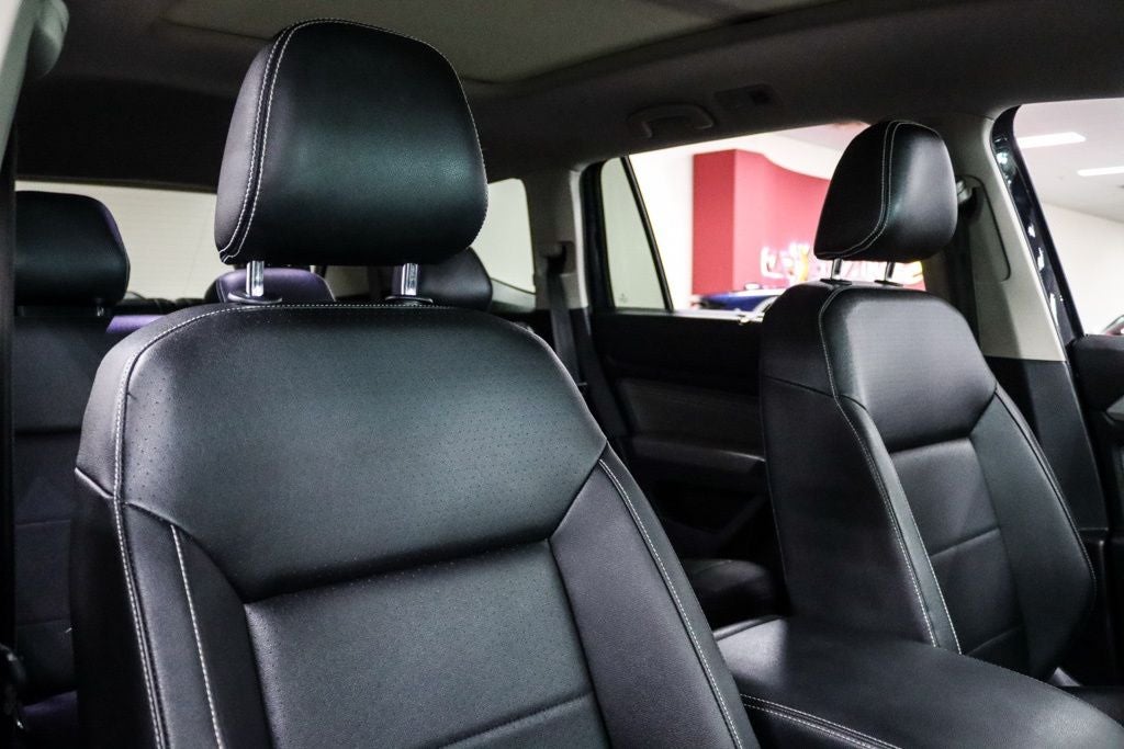 2021 Volkswagen Atlas 3.6L V6 SE w/Technology R-Line