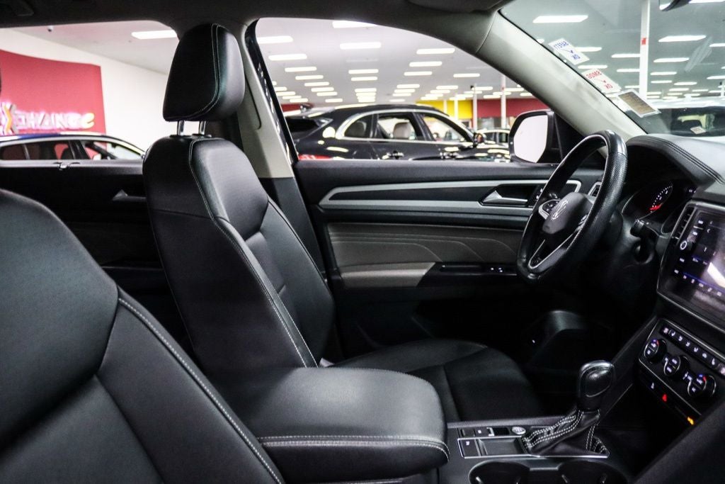 2021 Volkswagen Atlas 3.6L V6 SE w/Technology R-Line