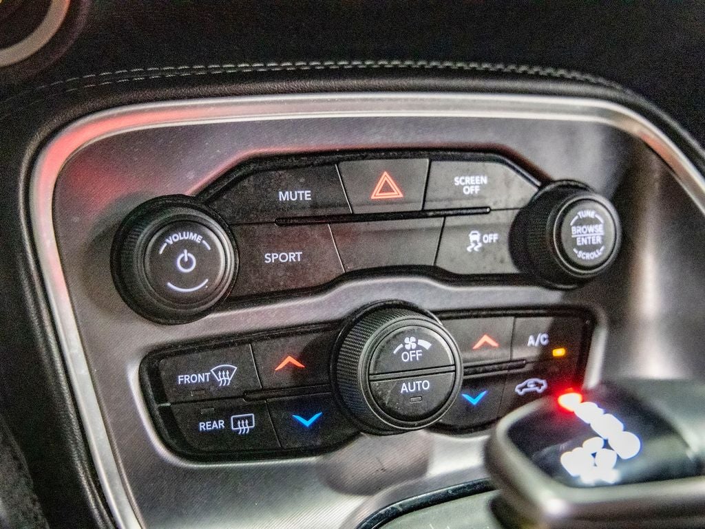 2019 Dodge Challenger SXT
