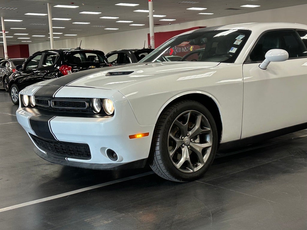 2016 Dodge Challenger SXT