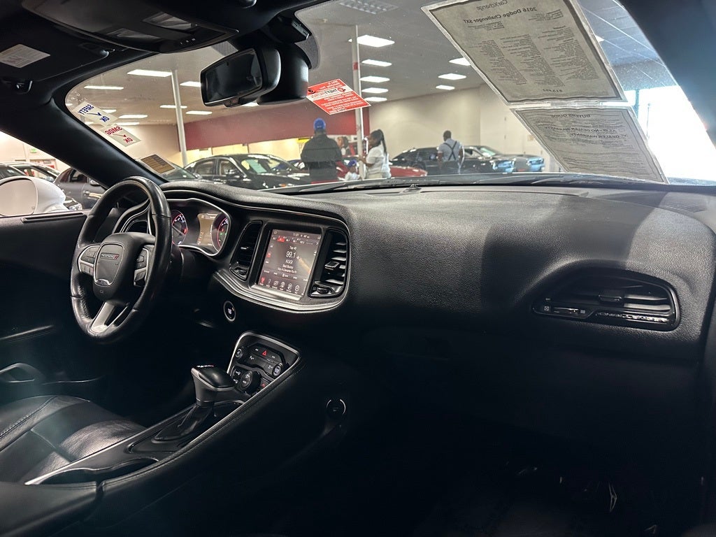 2016 Dodge Challenger SXT