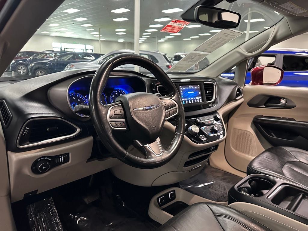 2020 Chrysler Pacifica Touring L