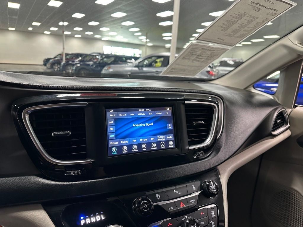 2020 Chrysler Pacifica Touring L