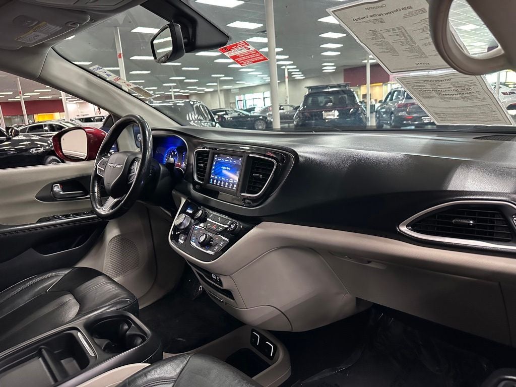 2020 Chrysler Pacifica Touring L