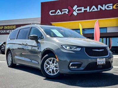 2022 Chrysler Pacifica Touring L
