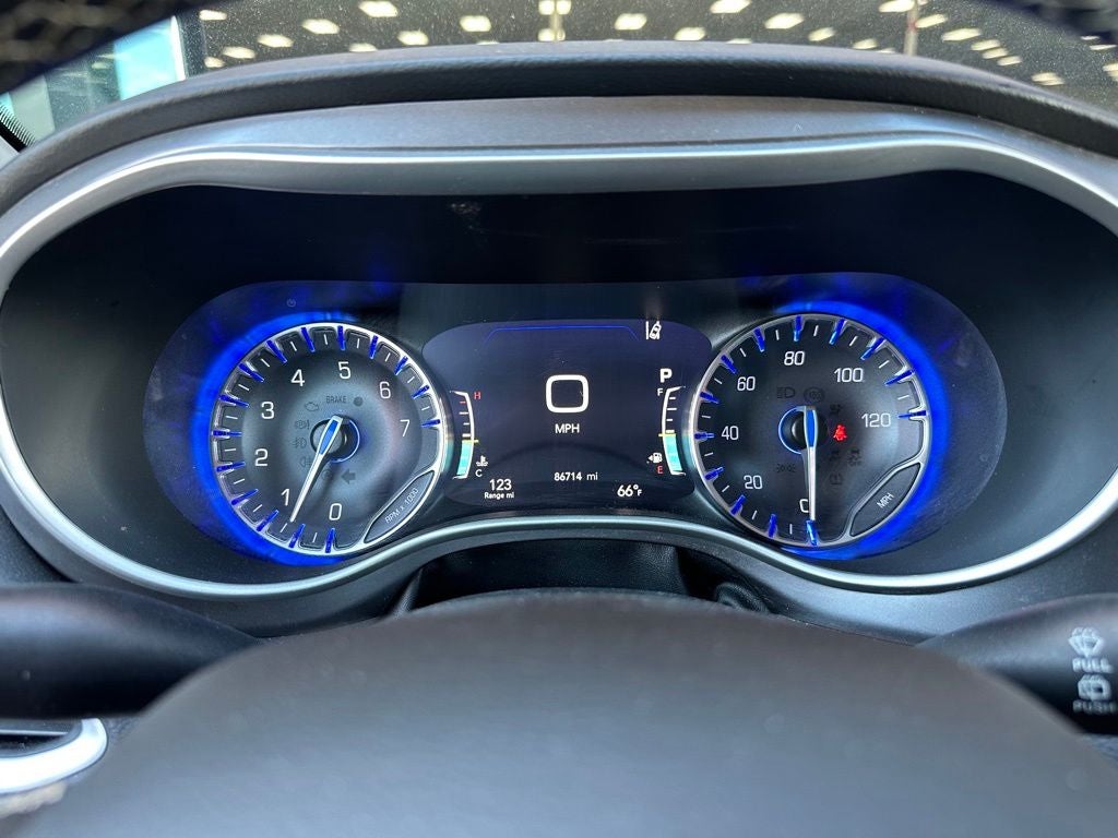 2022 Chrysler Pacifica Touring L