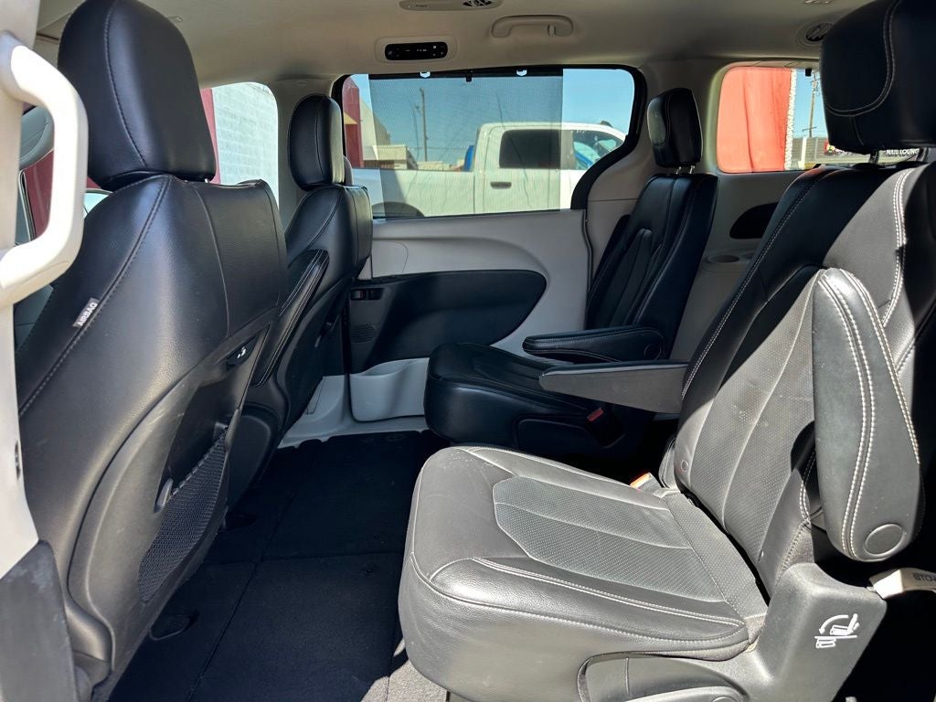2022 Chrysler Pacifica Touring L