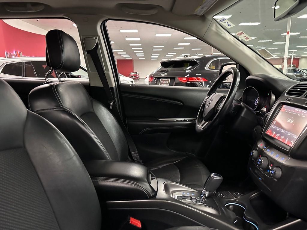 2020 Dodge Journey Crossroad