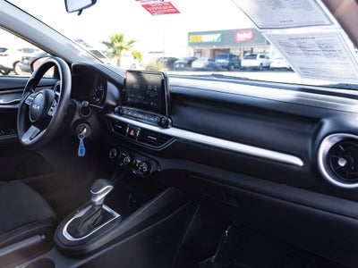 2023 Kia Forte LXS
