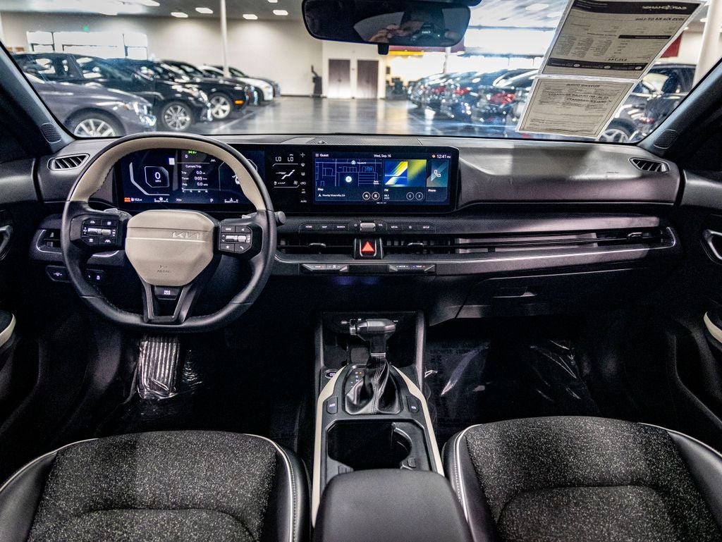 2025 Kia K4 GT-Line