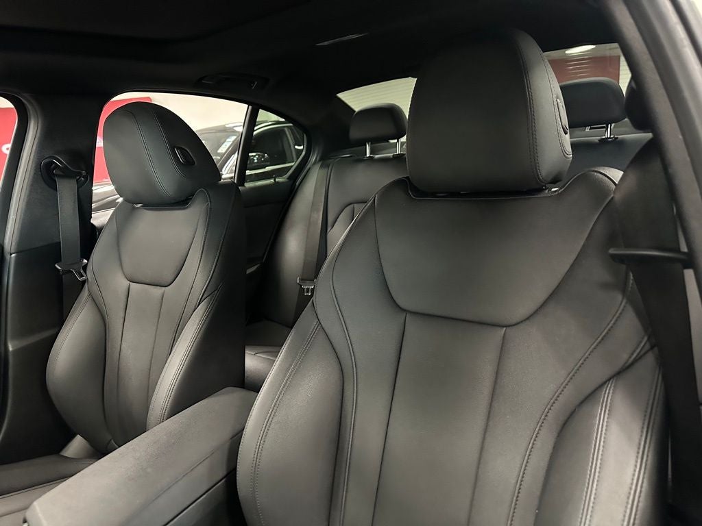 2021 BMW 3 Series 330i