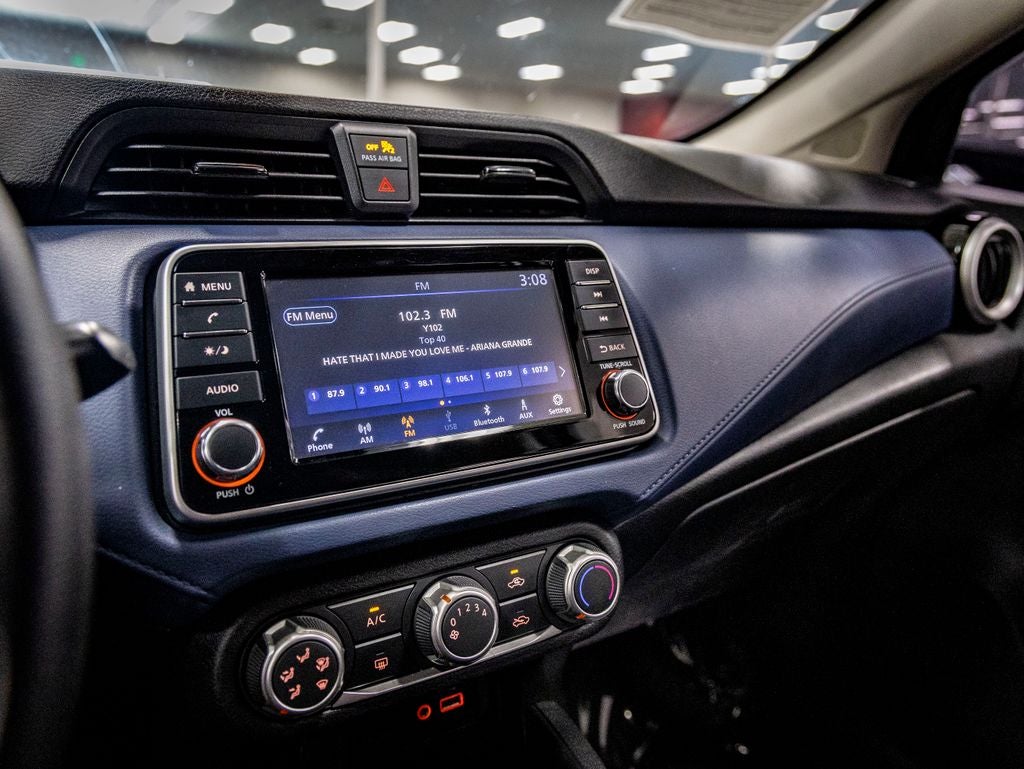 2023 Nissan Versa 1.6 SV