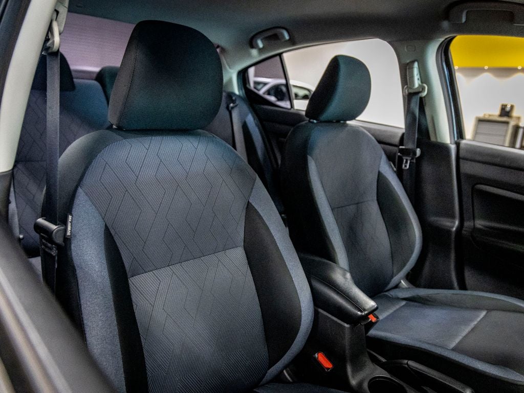 2023 Nissan Versa 1.6 SV