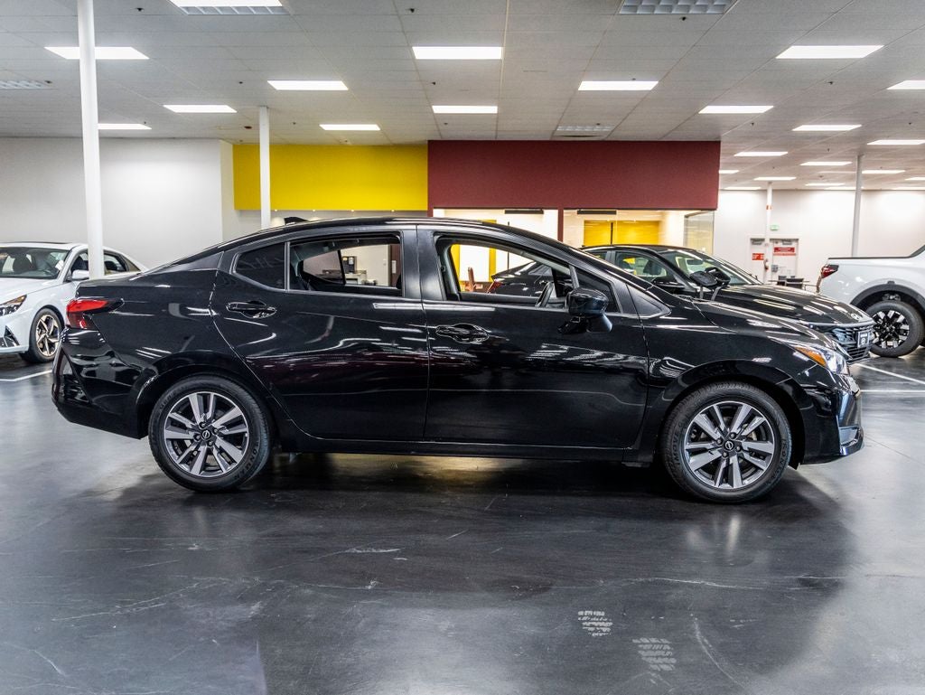 2023 Nissan Versa 1.6 SV