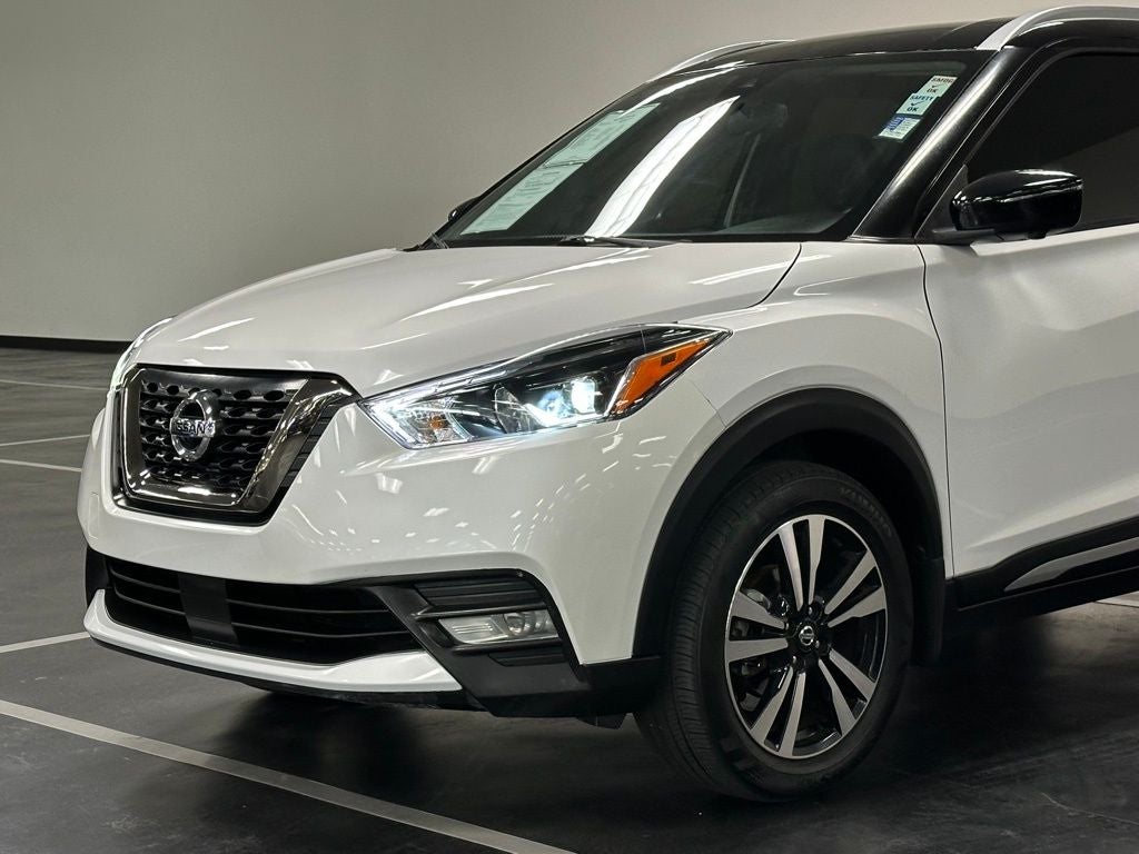 2020 Nissan Kicks SR