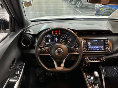 2020 Nissan Kicks SR