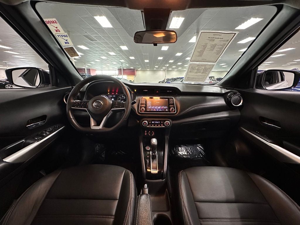 2020 Nissan Kicks SR