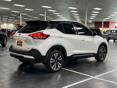 2020 Nissan Kicks SR