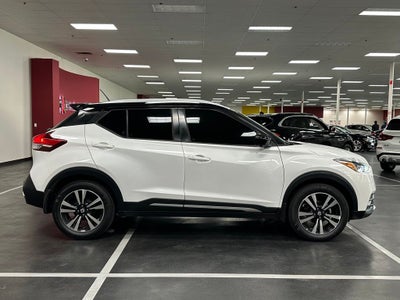 2020 Nissan Kicks SR