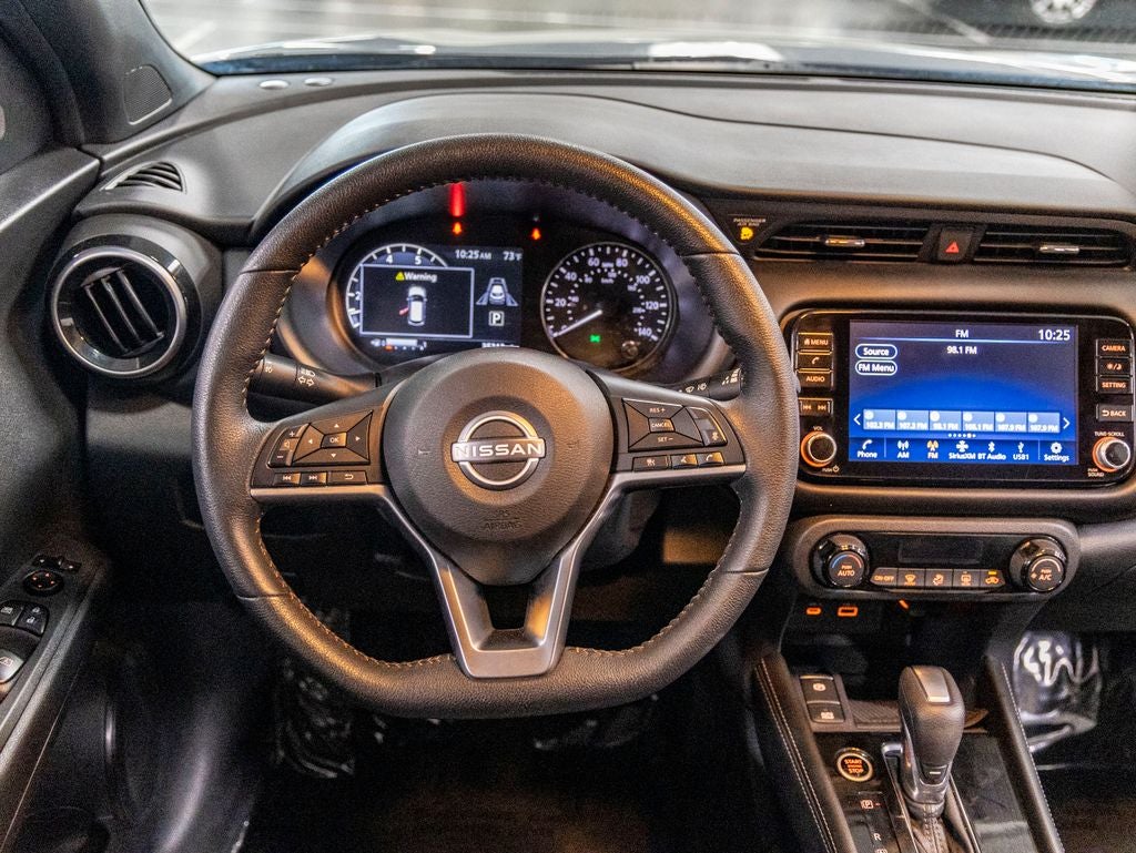 2023 Nissan Kicks SR