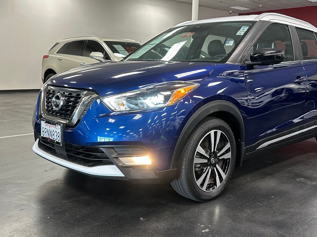 2020 Nissan Kicks SR