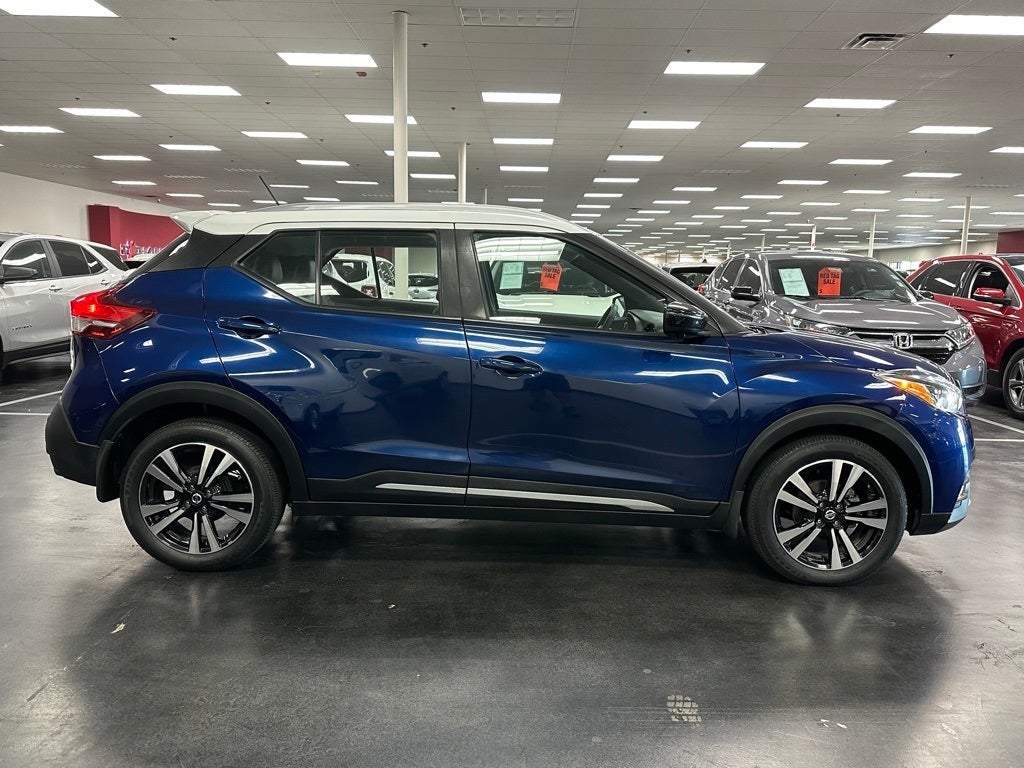2020 Nissan Kicks SR