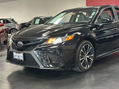 2018 Toyota Camry SE