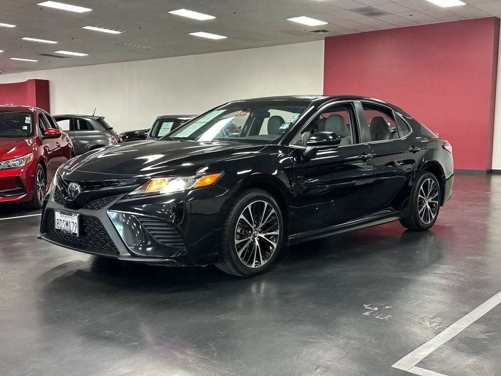 2018 Toyota Camry SE