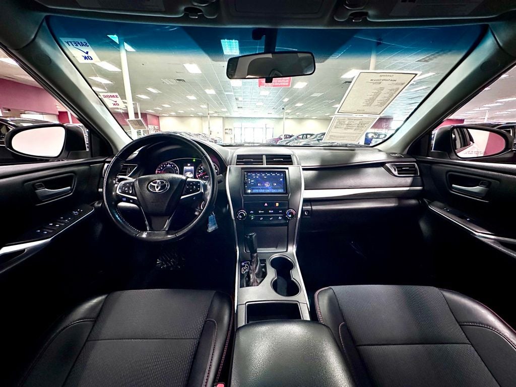 2016 Toyota Camry SE