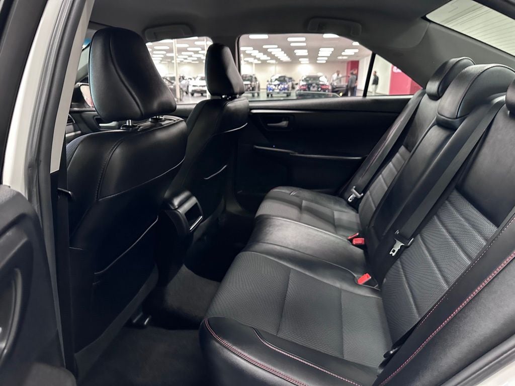 2016 Toyota Camry SE