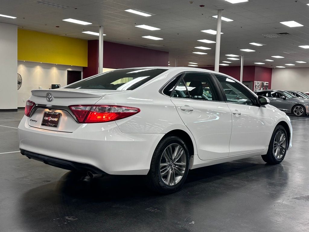 2016 Toyota Camry SE