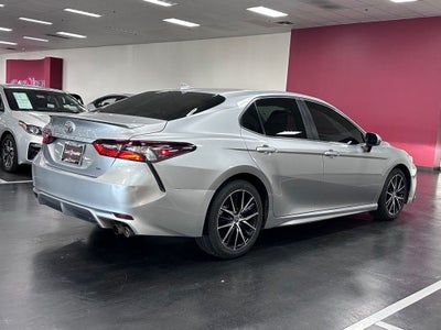 2022 Toyota Camry SE Nightshade