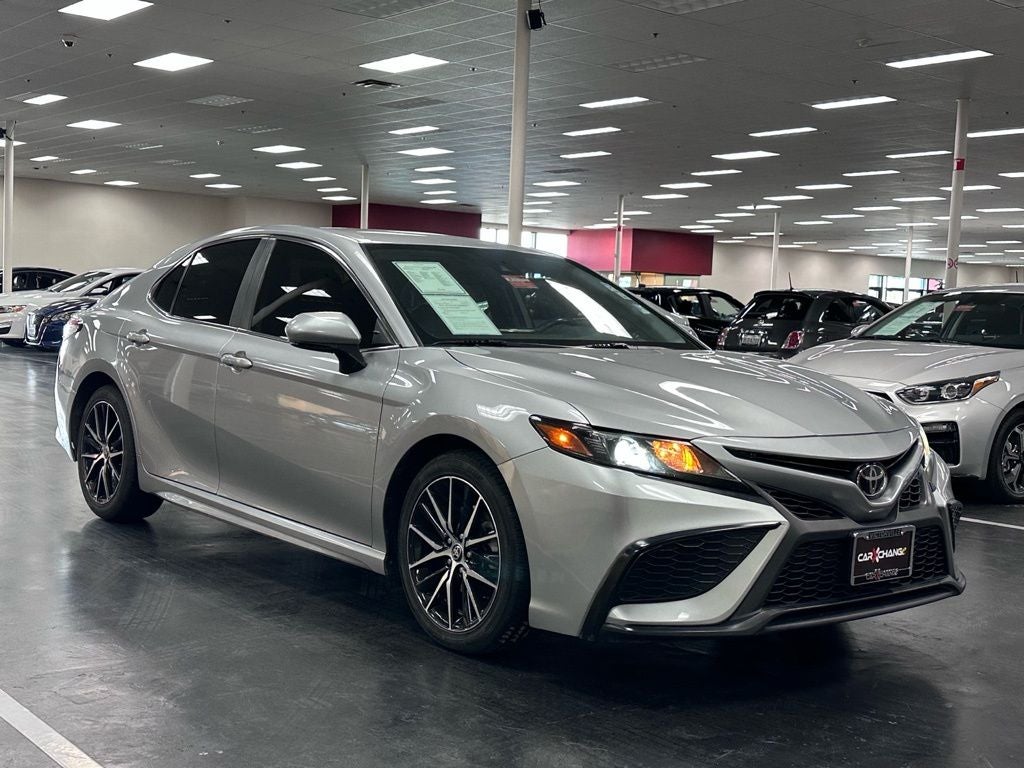 2022 Toyota Camry SE Nightshade