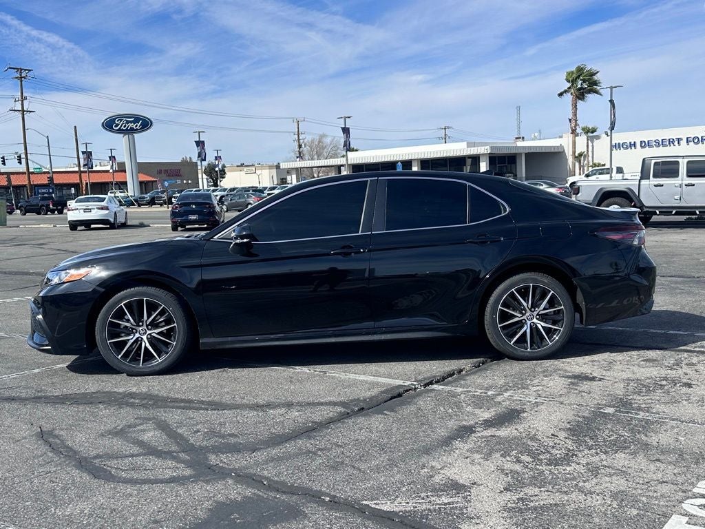 2022 Toyota Camry SE Nightshade