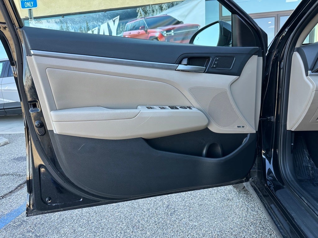 2020 Hyundai Elantra Limited