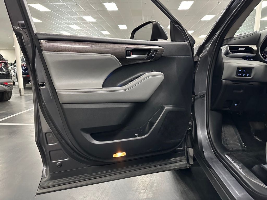 2021 Toyota Highlander Limited