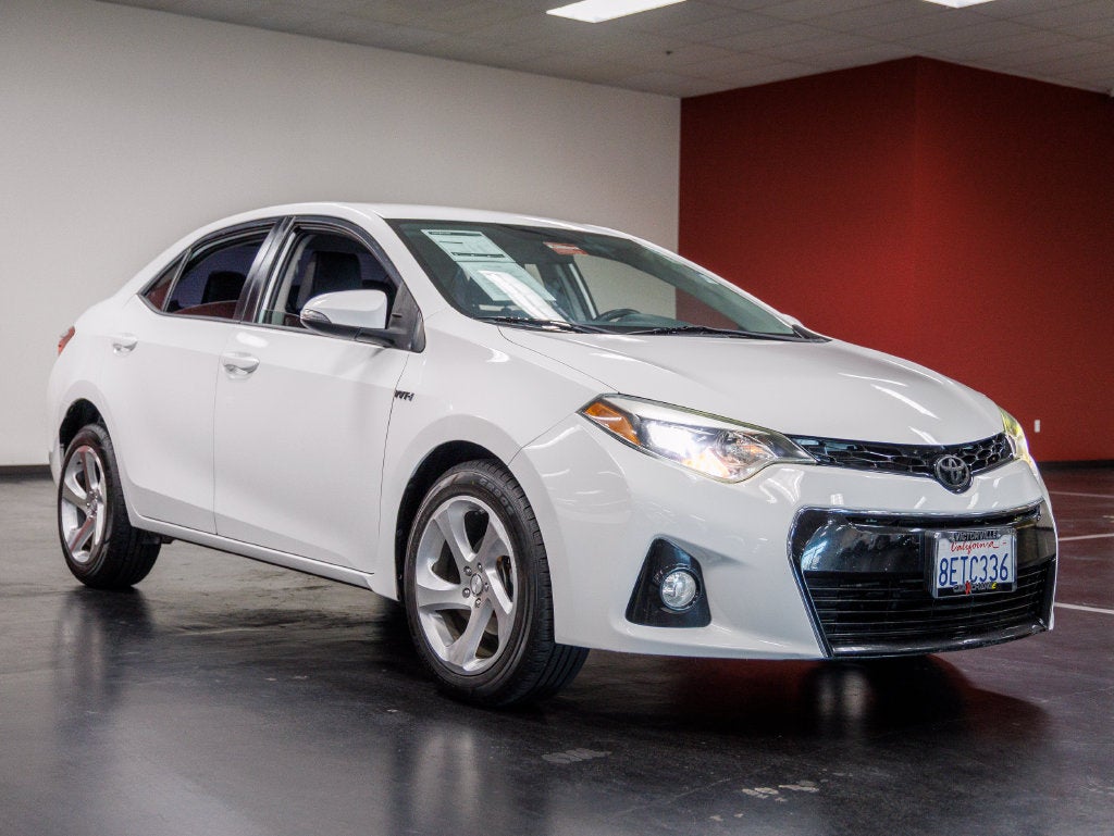 2015 Toyota Corolla S Plus