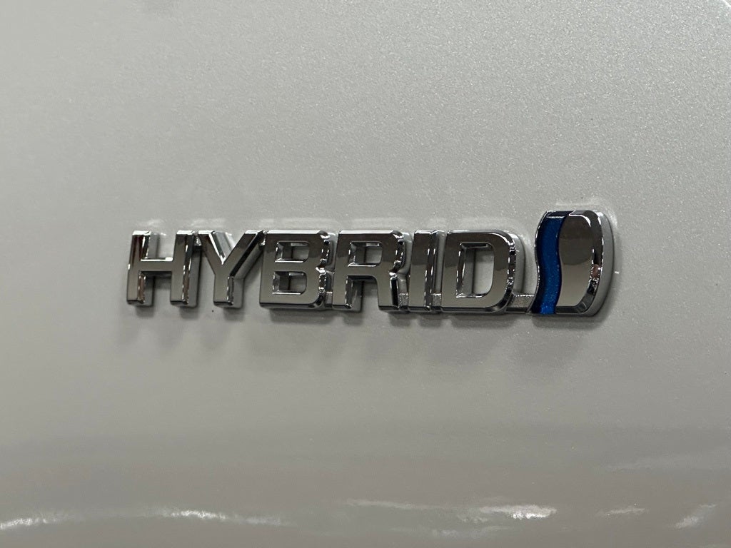 2022 Toyota Prius XLE