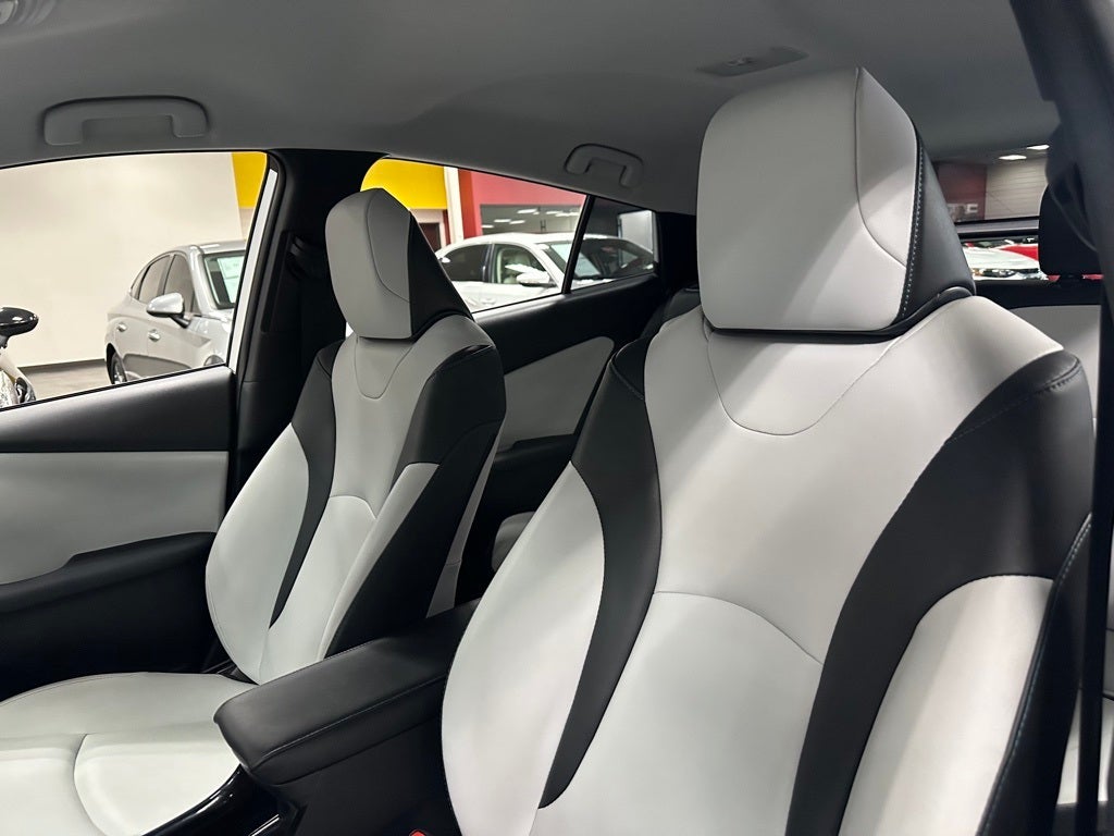 2022 Toyota Prius XLE