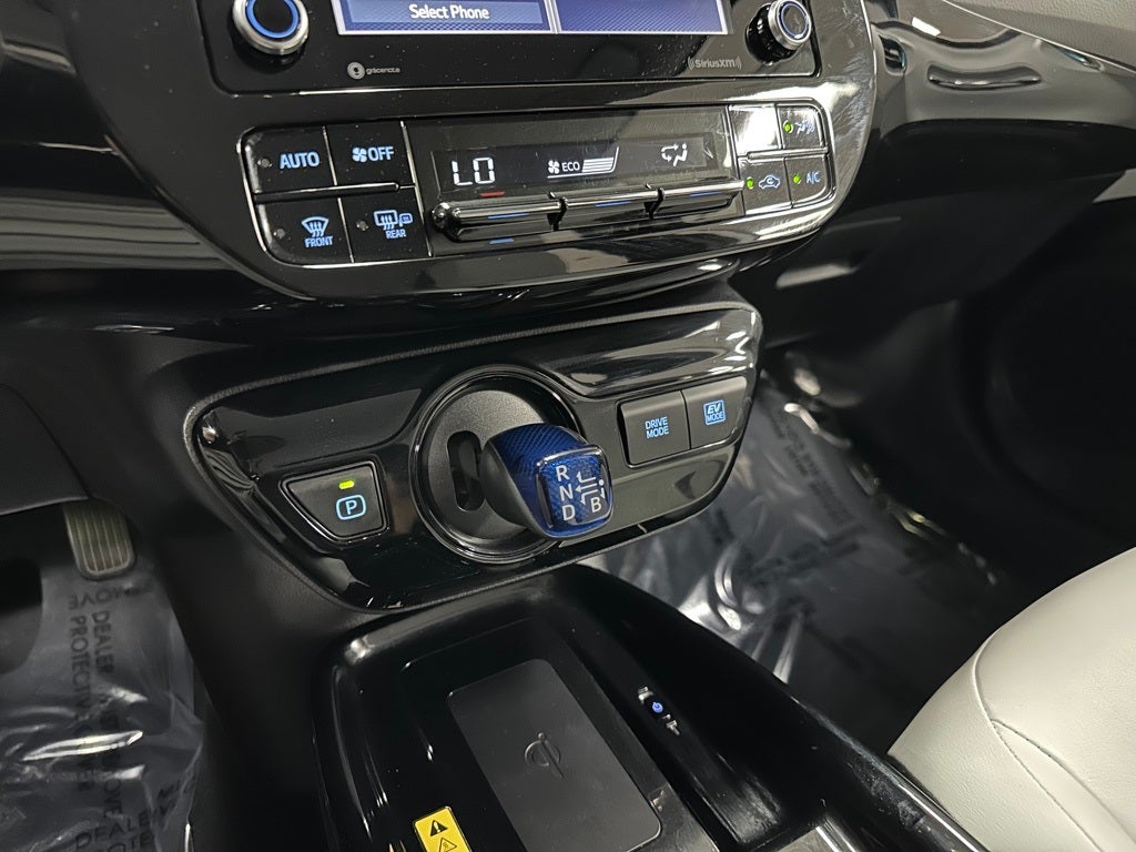 2022 Toyota Prius XLE
