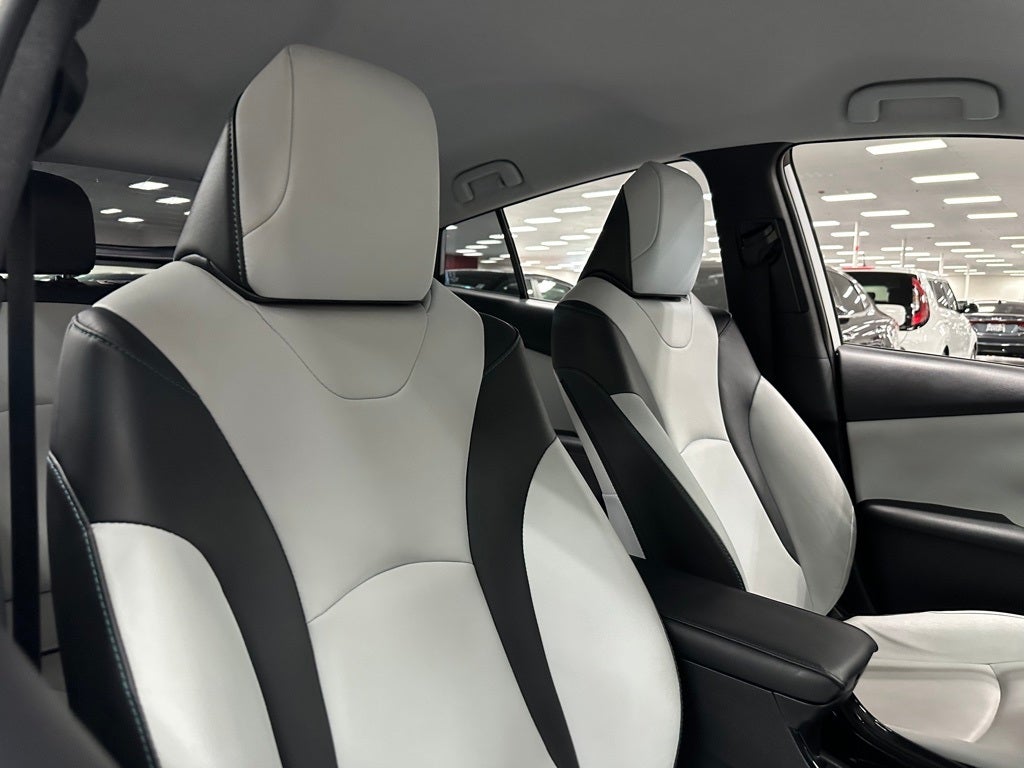 2022 Toyota Prius XLE