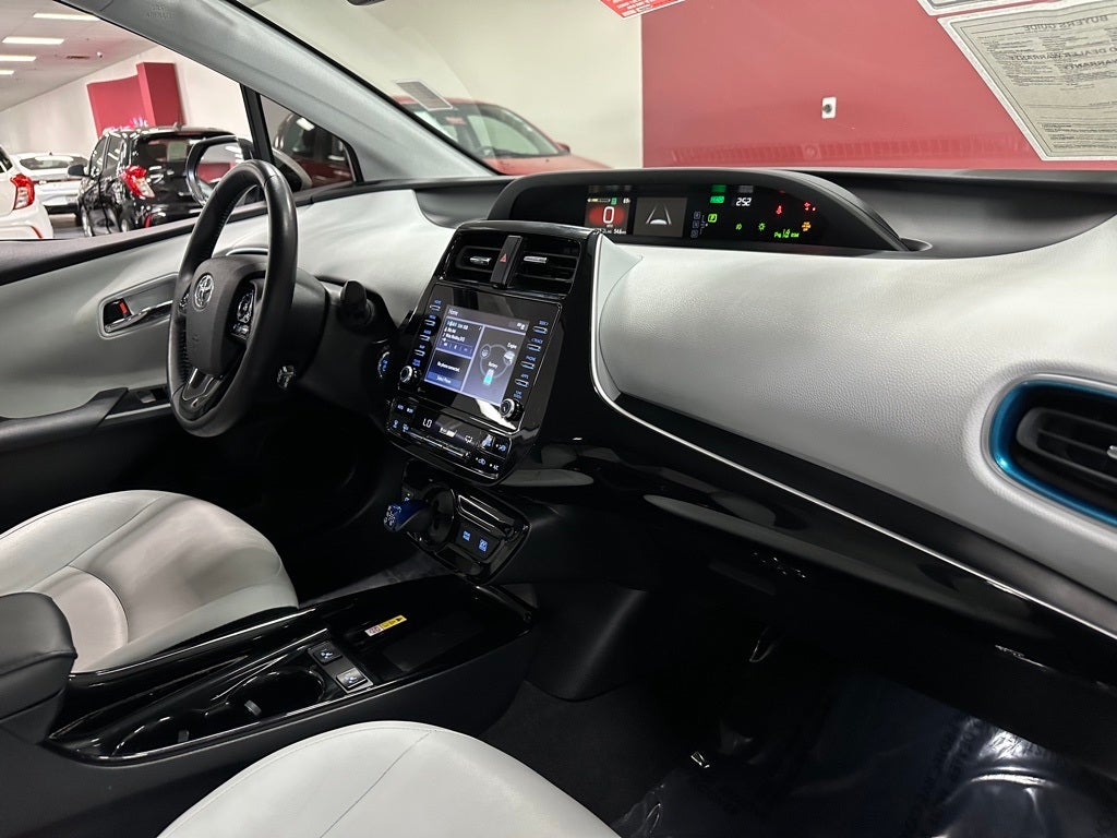 2022 Toyota Prius XLE